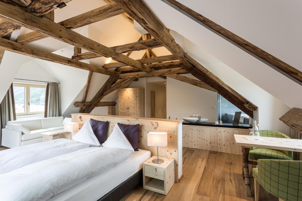 Meisser Hotel "Superior" Guarda Pokój zdjęcie
