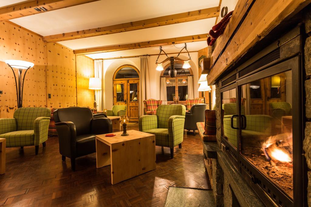 Meisser Hotel "Superior" Guarda Zewnętrze zdjęcie