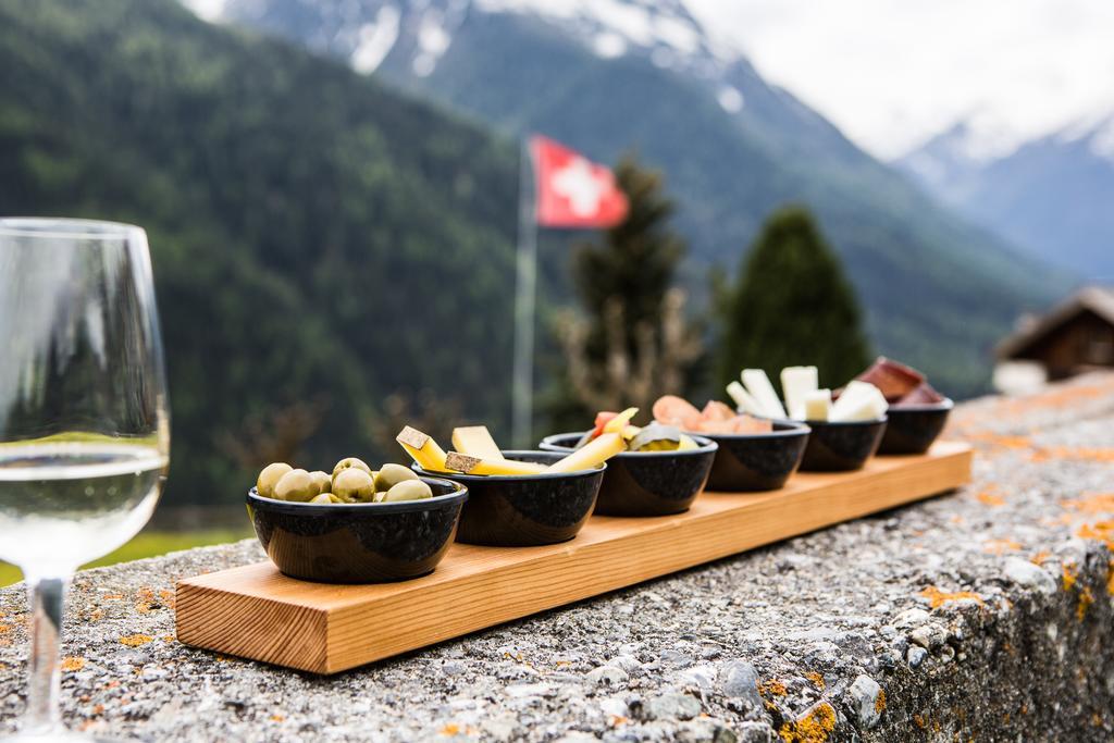 Meisser Hotel "Superior" Guarda Zewnętrze zdjęcie